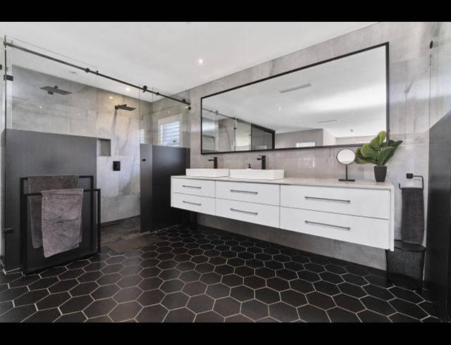 4 BEDROOM PROPERTY TO RENT IN SUNNINGHILL